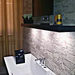 Excellence 4*